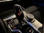 BMW 5-Serie Touring 530e xDrive M-Sport HEAD-UP/LASER/ACC/TREKHAAK/360CAMERA/ALCANTARA/KEYLESS/SHADOW-LINE/DRIVING ASS PRO/SFEER/STUUR+STOELVERWARMING/LIVE COCKPIT/M-AERODYNAMIC/SOPHISTOGRAU/VOLLEDIG BMW DEALER HISTORIE