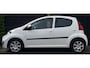 Peugeot 107 1.0-12V XR 2011 - 5DRS//AIRCO