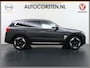BMW iX3 AUT. 286pk 80kWh Pano/Schuif-Kant-Dak Leder+elektr.SportStoel+Verwarmd M-Sport-St+ M-Aeropack 20"Lmv Apple Android Carplay WiFi Harman-Kardon-Surround LED-Adapt. Pdc Park-Assist+ High Executive Driving-Assist-Pro Connected-Pack-Pro Digital-Key Elektr.-A-Klep Cockpit-Live-Pro 3-zone Ecc Hemel-Zwart Head-up display Live-Cockpit-Pro Akoustiekglas DAB Driving assistant Uitwijk-Aassistent Verkeersbord detectie Exterior-Line Snelladen tot 150kWh/11kwh 3-fase €72500 nieuwprijs Orig.NLse auto