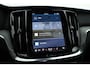 Volvo V60 2.0 T6 Plug-in hybrid AWD Ultra Dark |Pano-dak | Bowers & Wilkins | Massage | 360 camera | Head-up |