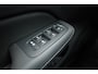 Volvo V60 2.0 T6 Plug-in hybrid AWD Ultra Dark |Pano-dak | Bowers & Wilkins | Massage | 360 camera | Head-up |