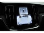 Volvo V60 2.0 T6 Plug-in hybrid AWD Ultra Dark |Pano-dak | Bowers & Wilkins | Massage | 360 camera | Head-up |