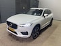 Volvo XC60 D5 AWD R-Design | Luchtvering | Bowers&Wilkins | Massage+Ventilatie | ACC | Head-Up | Trekhaak | 21 Inch