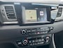 Kia Niro 1.6 GDi Hybrid First Edition / Navigatie / Parkeer sensoren achter / Half leer / Trekhaak