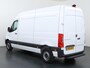 Mercedes-Benz eSprinter | L2 H2 | 55 kWh | Keyless Go | Airco | Stoelverwarming | Bluetooth | 2-zits | Opstaptrede | Certified |