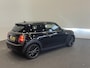 MINI Cooper Mini 1.5 Chili Airco Navi Carplay Full LED PDC Digital Cockpit Adaptive Cruise Control 17" Cosmos Spoke Wheels