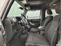 Jeep Wrangler 3.8 Sahara