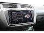 Volkswagen Tiguan 1.4 TSI 245pk DSG eHybrid R-Line | SoH 85% | Trekhaak | Panoramadak | Leer | 360 Camera