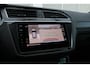 Volkswagen Tiguan 1.4 TSI 245pk DSG eHybrid R-Line | SoH 85% | Trekhaak | Panoramadak | Leer | 360 Camera