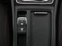 Volkswagen Golf 2.0 TSI GTI | Automaat | Stoelverwarming | Navigatie | Xenon | Climate control | Sportstoelen | Cruise control | Bluetooth