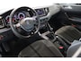 Volkswagen Polo 1.0 TSI Highline | Incl. 12 maanden garantie | Adaptive cruise control | Climate control | Mistlampen voor | Unieke kilometerstand van 16.171 | Nederlandse auto | 1e eigenaar |