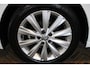 Volkswagen Polo 1.0 TSI Highline | Incl. 12 maanden garantie | Adaptive cruise control | Climate control | Mistlampen voor | Unieke kilometerstand van 16.171 | Nederlandse auto | 1e eigenaar |