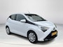 Toyota Aygo 1.0 VVT-i x-play | Navigatie | Bluetooth | Parkeercamera | Airco | Elektrische buitenspiegels |