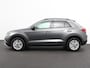 Volkswagen T-Roc 1.5 TSI 150pk DSG Life | Navigatie | Apple Carplay/Android Auto | Adaptive Cruise Control | Trekhaak | Parkeersensoren | Stoelverwarming | Ledverlichting | Getinte ramen | Climate Control |