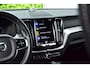 Volvo XC60 2.0 Recharge T8 AWD R-Design | Pilot Assist | Camera | Trekhaak | B&W |