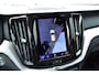 Volvo XC60 2.0 Recharge T8 AWD R-Design | Pilot Assist | Camera | Trekhaak | B&W |