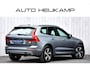 Volvo XC60 2.0 Recharge T8 AWD R-Design | Pilot Assist | Camera | Trekhaak | B&W |