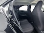 Toyota Aygo X Play 72 pk Automaat | Navigatie via Apple Carplay/Android Auto | Achteruitrijcamera | LED Dagrijverlichting | DAB Ontvanger | Bluetooth | Lederen Stuurwiel | Climate Control | Adaptieve Cruise Control | Start/Stop Systeem | Buitenspiegels Elektrisch Verstel -en Verwarmbaar |