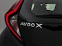Toyota Aygo X Play 72 pk Automaat | Navigatie via Apple Carplay/Android Auto | Achteruitrijcamera | LED Dagrijverlichting | DAB Ontvanger | Bluetooth | Lederen Stuurwiel | Climate Control | Adaptieve Cruise Control | Start/Stop Systeem | Buitenspiegels Elektrisch Verstel -en Verwarmbaar |