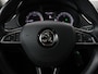 Skoda Octavia 1.0 TSI Ambition | Automaat | Panoramadak | Stoelverwarming | Carplay | Half leder | Climate control | Parkeerhulp | Cruise control