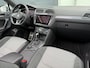 Volkswagen Tiguan 2.0 TSI 4-Motion 3xR-Line 220 Pk Pano/ACC/Head Up/Trekhaak/LED/Camera/Navigatie/Car Play/PDC/20 Inch/Apk 05-2026