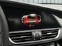 Alfa Romeo Giulia 2.0 TURBO 200pk Super I Veloce InterieurI I Harman Kardon I Stoel - en Stuurverwarming I Adaptieve Cruise I Keyless Entry I Dodehoek Detectie I