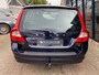 Volvo V70 2.5FT Momentum 230PK H.LEER / ECC / PDC / TREKHAAK