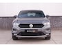 Volkswagen T-Roc 1.5 TSI Sport LED | Trekhaak | Carplay | Camera | PDC