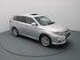 Mitsubishi Outlander 240pk PHEV Instyle 360° Camera | Adapt. Cruise | Navi | Parkeersens. v+a | Stoel-/stuurverw. | Panoramadak