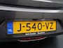 Opel Corsa-e Elegance 50kWh Autom. Two-Tone Apple Carplay Android Auto Navi Ecc Adap.Cruise Control 360° Camera Keyless DAB Led Lmv 17" Verkeersbord detectie Rijstrooksensor Winter-Pakket Parkeer-Pakket Premium-Pakket 1e Eigenaar Origineel Nederlandse Auto Nieuwprijs  €35.000,-