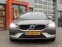 Volvo V60 2.0 B3 Momentum / NL Auto / Wegklapbare Trekhaak / Android Auto/ Apple Carplay /