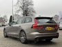 Volvo V60 2.0 B3 Momentum / NL Auto / Wegklapbare Trekhaak / Android Auto/ Apple Carplay /