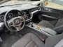 Volvo V60 2.0 B3 Momentum / NL Auto / Wegklapbare Trekhaak / Android Auto/ Apple Carplay /