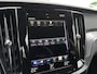 Volvo V60 2.0 B3 Momentum / NL Auto / Wegklapbare Trekhaak / Android Auto/ Apple Carplay /