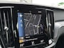 Volvo V60 2.0 B3 Momentum / NL Auto / Wegklapbare Trekhaak / Android Auto/ Apple Carplay /