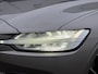 Volvo V60 2.0 B3 Momentum / NL Auto / Wegklapbare Trekhaak / Android Auto/ Apple Carplay /