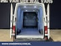 Volkswagen Crafter 2.0 TDI 141pk L4H3 L3H2 Euro6 ** Airco | 3000kg trekhaak | Cruisecontrol | Parkeersensoren Bijrijdersbank