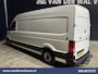 Volkswagen Crafter 2.0 TDI 140pk L4H3 L3H2 Euro6 Airco | 3000kg trekhaak | Cruisecontrol | Parkeersensoren Bijrijdersbank