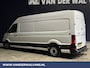 Volkswagen Crafter 2.0 TDI 141pk L4H3 L3H2 Euro6 ** Airco | 3000kg trekhaak | Cruisecontrol | Parkeersensoren Bijrijdersbank