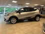 Renault Captur 0.9 TCe Limited Prijs is rijklaar Incl. 6 Maanden Bovag garantie, Onderhoudsbeurt & Nieuwe APK. Navigatie, Airco.