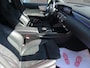 Mercedes-Benz A-klasse 180 Business Solution AMG Automaat, Camera, Sfeerverlichting, Navigatie, Multimedia, Airco/ECC, CruiseControl, Leder/Alcantara, Parkeersensoren, LM-velgen