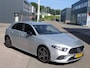 Mercedes-Benz A-klasse 180 Business Solution AMG Automaat, Camera, Sfeerverlichting, Navigatie, Multimedia, Airco/ECC, CruiseControl, Leder/Alcantara, Parkeersensoren, LM-velgen