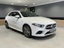 Mercedes-Benz A-klasse 250e AMG // Panormadak // Leder // Trekhaak // Distronic // Sfeerverlichting // Stoelverwarming