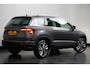Skoda Karoq 1.5 TSI 150 pk ACT Business Edition 7-DSG | Achteruitrijcamera | Buitenspiegels elektrisch verstel- en verwarmbaar | Elektrisch glazen panorama-dak