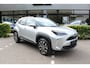 Toyota Yaris Cross 1.5 Hybrid 115 Dynamic + Comfort pack | Rijklaar | Nieuw uit vooraad | Blind Spot | Apple/Android | Stoel-/stuurverw. | Navi | LED | Parksens. v+a