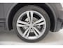 Volkswagen Tiguan 1.5 TSI 150pk Highline R Line Aut. [ LED Virtual Dynaudio Trekhaak ]