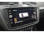 Volkswagen Tiguan 1.5 TSI 150pk Highline R Line Aut. [ LED Virtual Dynaudio Trekhaak ]