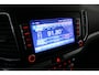 Volkswagen Sharan 1.4 TSI Comfortline 7p. / Derde zitrij / Apple Carplay - Andriod Auto / Stoelverwarming / Cruise Control / Climatronic / 16'' LMV / Elektr. achterklep / Parkeersensoren v + a / Schuifdeur links & rechts / Licht & zicht pakket / Privacy glas / Auto Hold