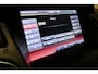 Ford Focus 1.5 Red Edition / Orig. Nederlands / Speciale uitvoering / Black Style / Navigatie / Cruise Control / 18'' LMV / Sportstoelen / Parkeerassistent / Parkeersensoren v+ a / Buitenspiegels elektr. inklap- & verwarmbaar / Airco / Dakspoiler / Privacy glas / Best. stoel in hoogte verstelbaar / Racing Red