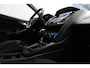 Ford Focus 1.5 Red Edition / Orig. Nederlands / Speciale uitvoering / Black Style / Navigatie / Cruise Control / 18'' LMV / Sportstoelen / Parkeerassistent / Parkeersensoren v+ a / Buitenspiegels elektr. inklap- & verwarmbaar / Airco / Dakspoiler / Privacy glas / Best. stoel in hoogte verstelbaar / Racing Red